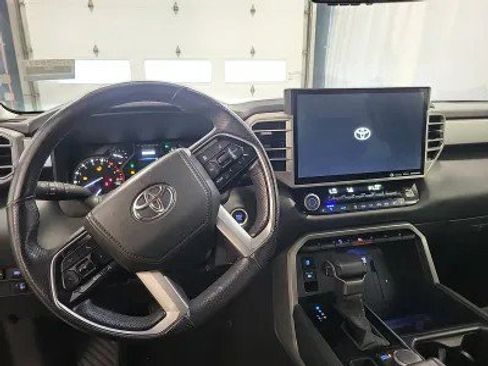 Used 2022 Toyota Tundra Limited AWD/4WD image 10