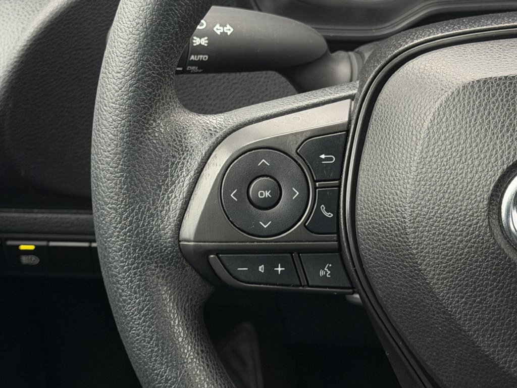 Used 2024 Toyota Corolla LE FWD image 11