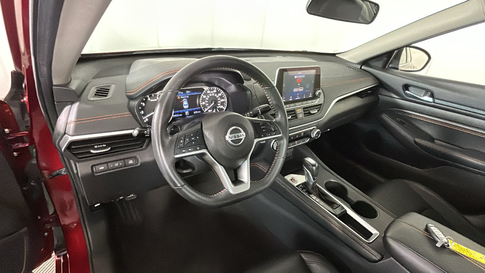 Used 2022 Nissan Altima 2.5 SR FWD image 16