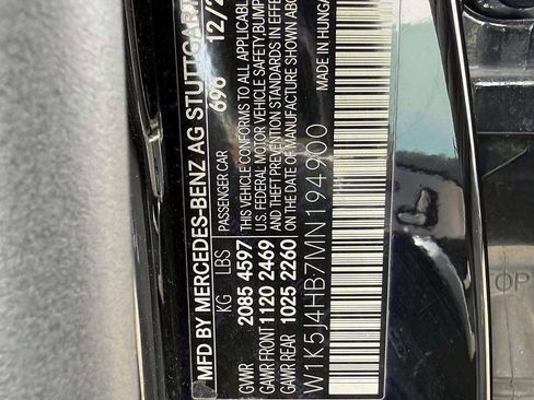 Used 2021 Mercedes-Benz CLA 250 4MATIC w/ Premium Package image 23
