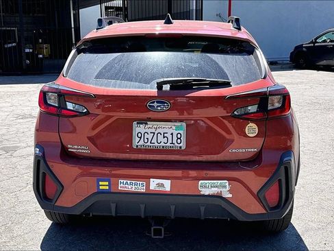 Used 2024 Subaru Crosstrek 2.5i Limited w/ Crosstrek Mirror Package AWD/4WD image 5