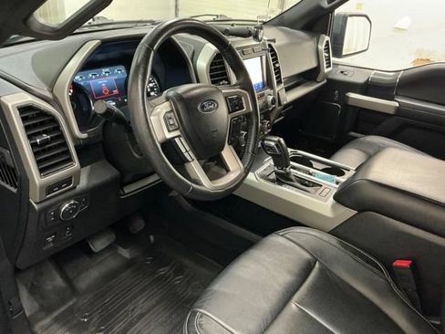 Used 2020 Ford F150 Lariat w/ Equipment Group 502A Luxury AWD/4WD image 15