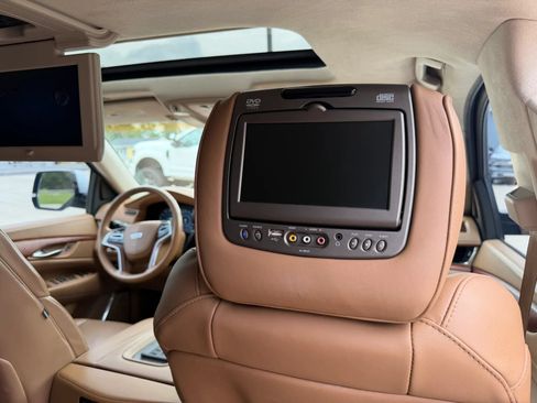 Used 2016 Cadillac Escalade Platinum AWD/4WD image 51