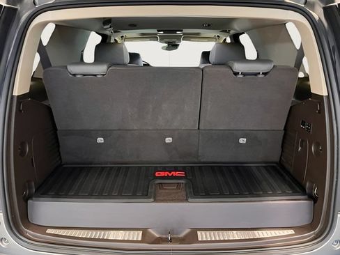 Used 2019 GMC Yukon Denali AWD/4WD image 8