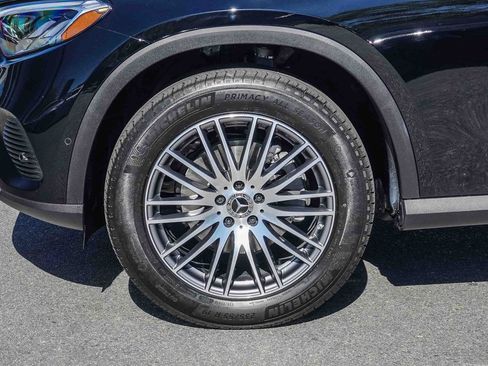 Used 2026 Mercedes-Benz GLC 300 image 11