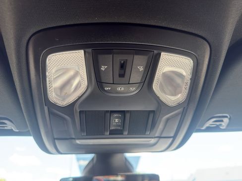 Used 2022 RAM 1500 Big Horn AWD/4WD image 23