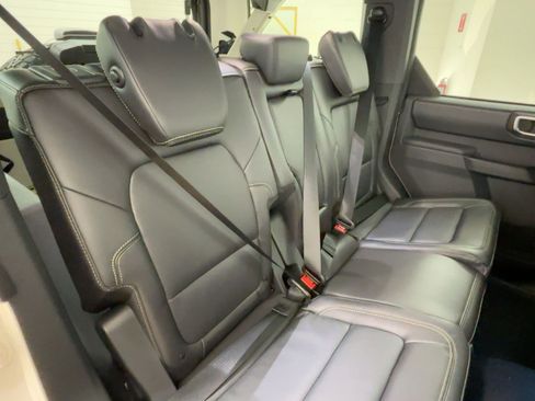 New 2025 Ford Bronco Badlands w/ Sasquatch Package image 30