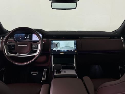 Certified 2025 Land Rover Range Rover SE AWD/4WD image 15