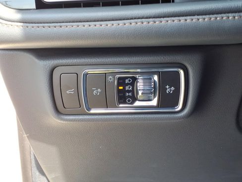 Used 2025 Lincoln Aviator Reserve w/ Equipment Group 201A AWD/4WD image 25