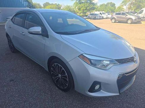 Used 2015 Toyota Corolla S Premium FWD image 2