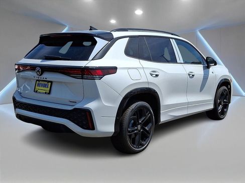 New 2026 Volkswagen Tiguan SE R-Line AWD/4WD image 4