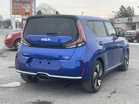 Certified 2023 Kia Soul GT-Line image 3