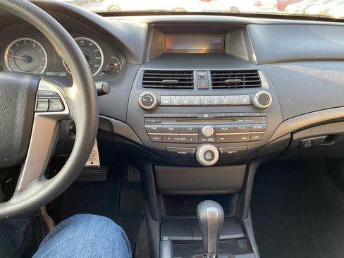 Used 2010 Honda Accord LX image 13