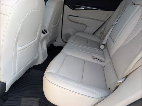 Used 2021 Buick Envision Essence w/ Technology Package I FWD image 12