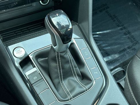 New 2026 Volkswagen Taos SEL image 21