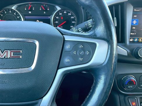 Used 2020 GMC Terrain SLT image 12