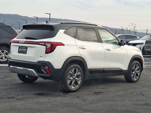 Certified 2024 Kia Seltos S image 6