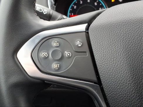 Used 2023 Chevrolet Traverse LT image 26