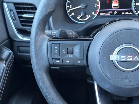 Used 2023 Nissan Rogue SV image 20