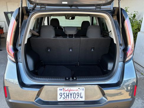 Used 2025 Kia Soul LX w/ LX Technology Package image 31