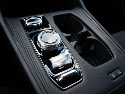 New 2026 Jeep Cherokee Laredo AWD/4WD image 13