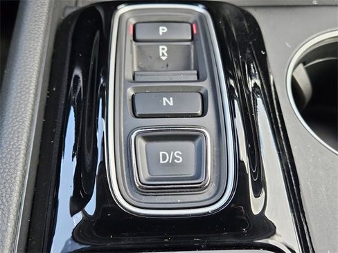 Used 2023 Honda Pilot Touring image 21