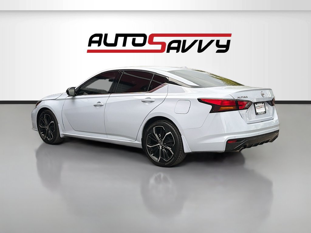 Used 2025 Nissan Altima 2.5 SR FWD image 5