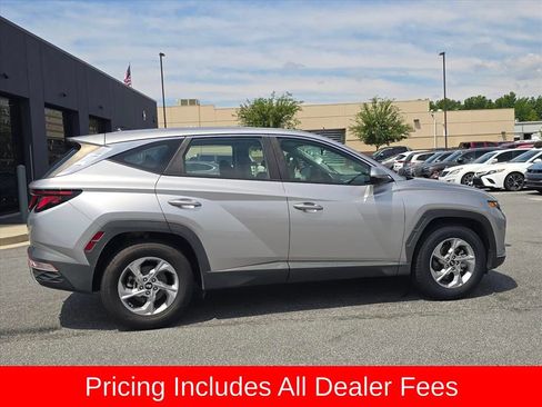 Used 2022 Hyundai Tucson SE FWD image 2