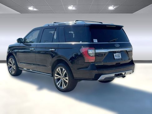 Used 2021 Ford Expedition Platinum image 3