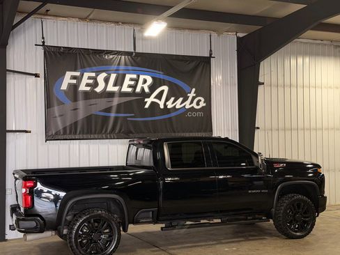 Used 2020 Chevrolet Silverado 2500 LTZ w/ LTZ Plus Package image 1