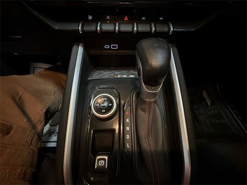 Used 2024 Chevrolet Colorado Z71 w/ LPO, Dark Essentials Package image 20