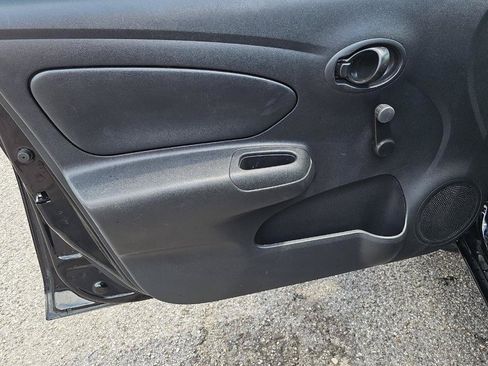 Used 2016 Nissan Versa S Plus FWD image 9