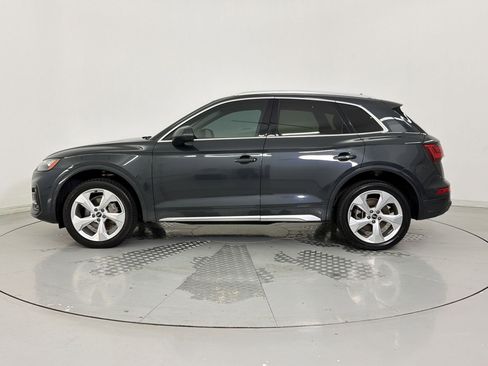 Used 2021 Audi Q5 2.0T Premium Plus w/ Premium Plus Package AWD/4WD image 2