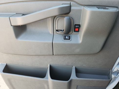 New 2025 Chevrolet Express 3500 w/ Power Convenience Package image 25