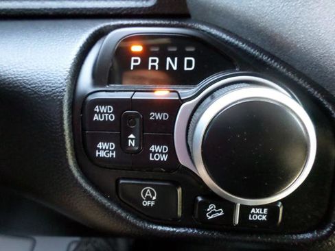 Used 2022 RAM 1500 Big Horn w/ Built-to-serve Edition image 17