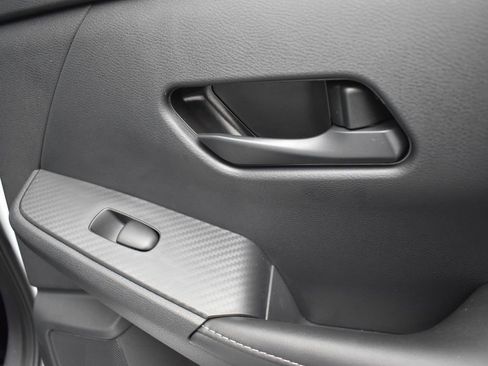 Used 2025 Nissan Sentra S image 19