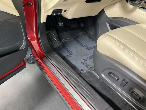 Used 2020 Nissan Murano SL w/ Moonroof Package AWD/4WD image 18