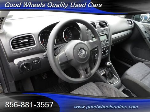 Used 2012 Volkswagen Golf 2-Door image 12