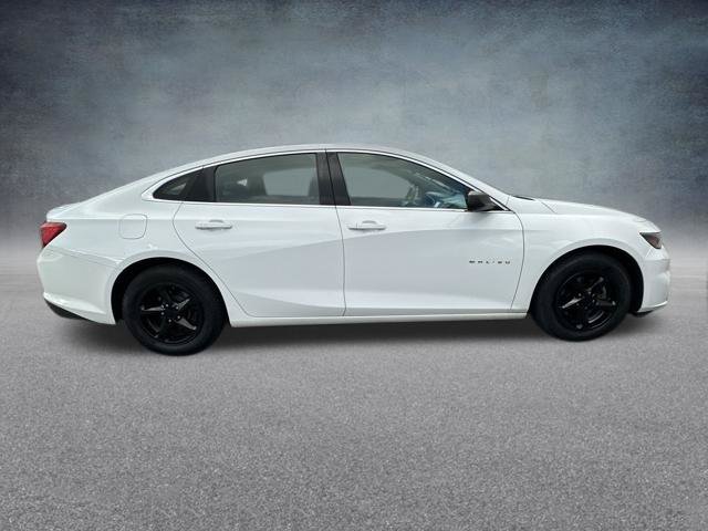 Used 2017 Chevrolet Malibu LS FWD image 6