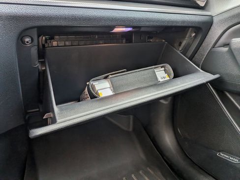 Used 2023 Kia Sportage SX image 24