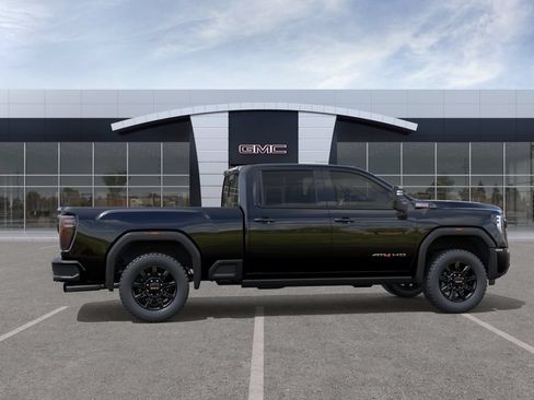 Used 2025 GMC Sierra 3500 AT4 w/ AT4 Premium Plus Package AWD/4WD image 5