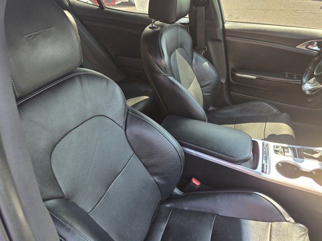 Used 2022 Kia Stinger GT1 AWD/4WD image 8