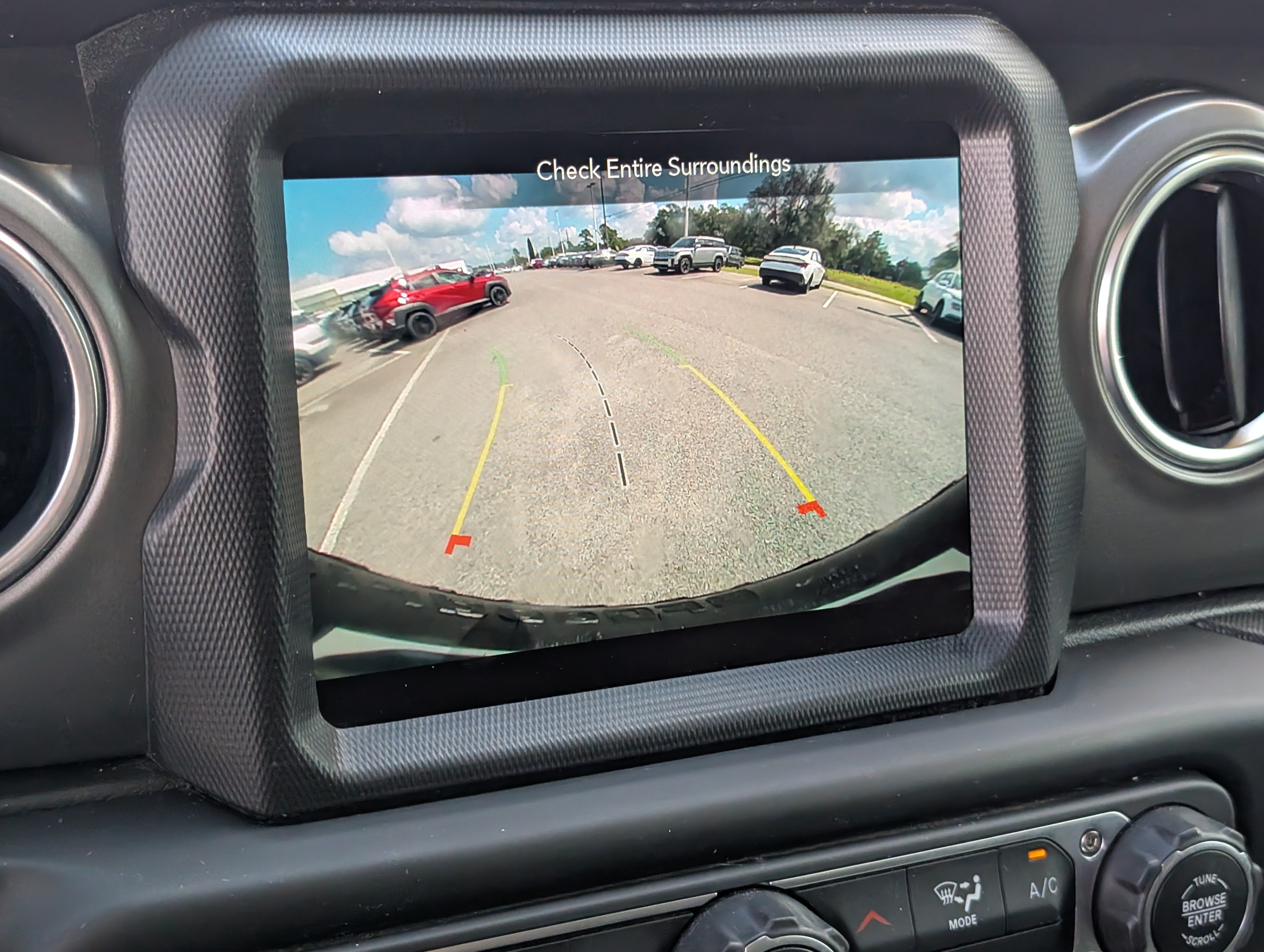 Used 2023 Jeep Wrangler Unlimited Rubicon 4xe AWD/4WD image 21
