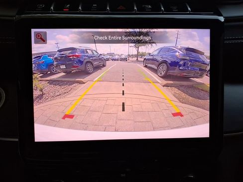 Used 2024 Jeep Grand Cherokee L Limited RWD image 29