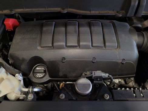 Used 2015 Chevrolet Traverse LT w/ Style and Technology Package image 30