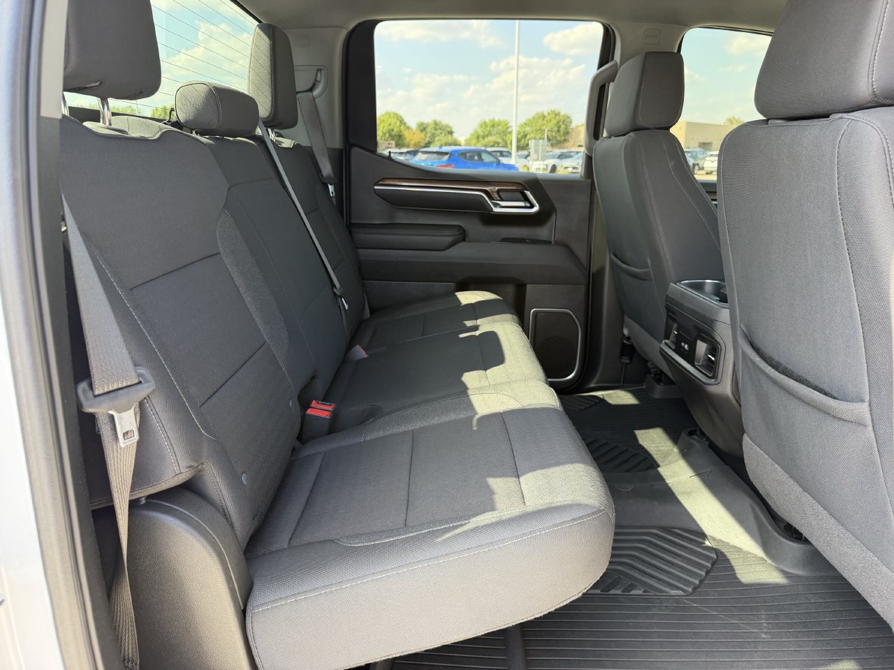 Certified 2025 Chevrolet Silverado 1500 LT AWD/4WD image 27