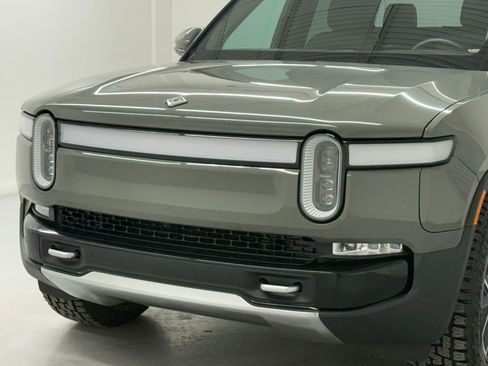 Used 2022 Rivian R1T Launch Edition image 9