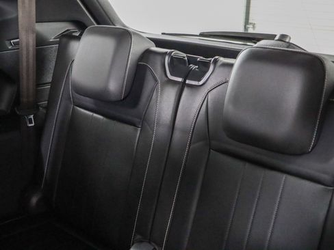 Used 2023 Volkswagen Tiguan SE R-Line FWD image 26