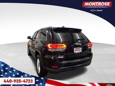 Used 2017 Jeep Grand Cherokee Laredo w/ Quick Order Package 23E AWD/4WD image 3