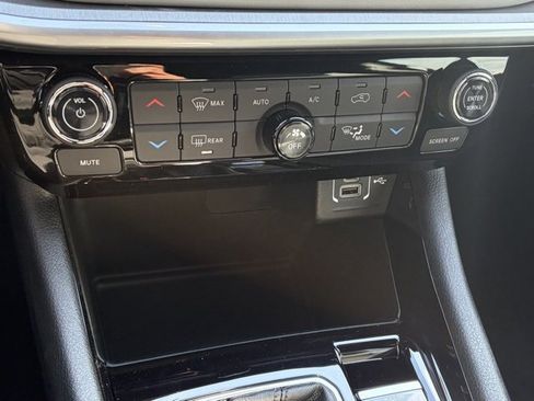 New 2026 Jeep Compass Limited image 43